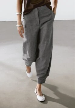 Massimo Dutti SAROUEL WITH BUTTON DETAILS - Trousers - Grey