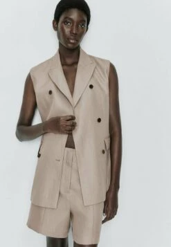 Massimo Dutti Bermuda With Seams - Shorts - Brown -Massimo Dutti Shop 81b34c3f09754503bb566ca3327bbb77