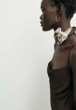 Massimo Dutti Camisole Midi - Occasion Wear - Dark Brown -Massimo Dutti Shop 8258117b284e49ffb60478352ca21a8f