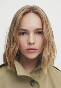 Massimo Dutti With Adjustable Waist And Buttons - Parka - Olive -Massimo Dutti Shop 82f0159bae2f4dc0a35841e70a558888