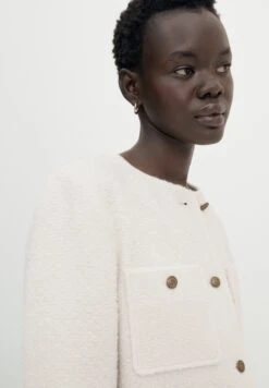 Massimo Dutti Textured Cropped With Golden Buttons - Summer Jacket - Beige -Massimo Dutti Shop 85c9be35382246659eaa5bf6915e9734