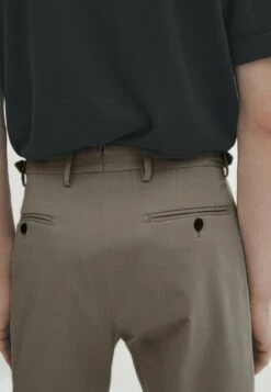 Massimo Dutti Smart In A Bi-Stretch - Chinos - Beige -Massimo Dutti Shop 85d0cd0993624dffb417ab2675d762f0