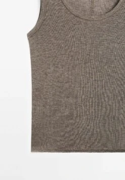 Massimo Dutti ROUND NECK WITH SEAM DETAILS - Top - Brown 19 Massimo Dutti ROUND NECK WITH SEAM DETAILS - Top - Brown -Massimo Dutti Shop 87c7f429a12845e8a840ca6622863579