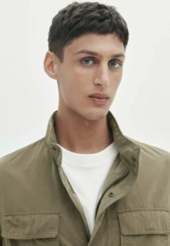 Massimo Dutti Technical With Zip- Summer Jacket - Brown -Massimo Dutti Shop 88172eb47c7b4798b01db2fe07c0eedf