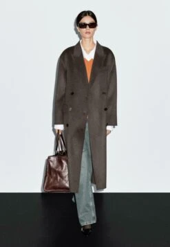 Massimo Dutti LONG - Classic Coat - Dark Brown 12 Massimo Dutti LONG - Classic Coat - Dark Brown -Massimo Dutti Shop 88392dceb1024caa984c198b3557a3d1