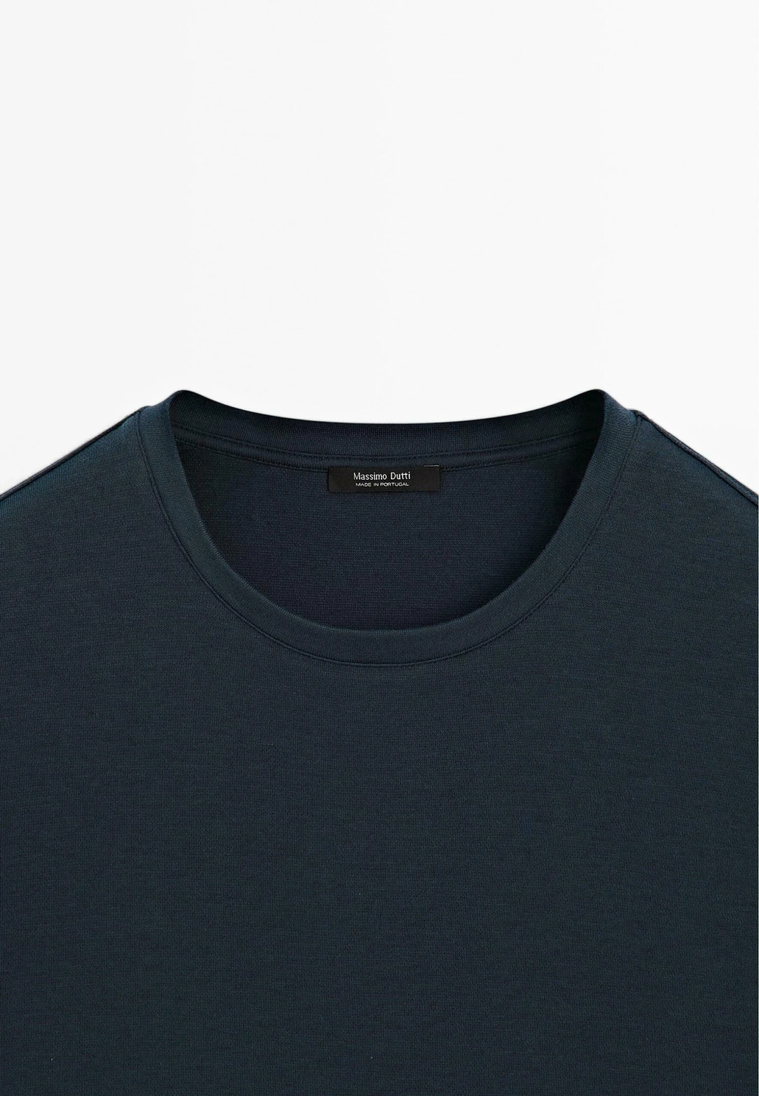 Massimo Dutti CREW NECK WITH RIBBED TRIMS - Basic T-shirt - Dark Blue 11 Massimo Dutti CREW NECK WITH RIBBED TRIMS - Basic T-shirt - Dark Blue - Image 9