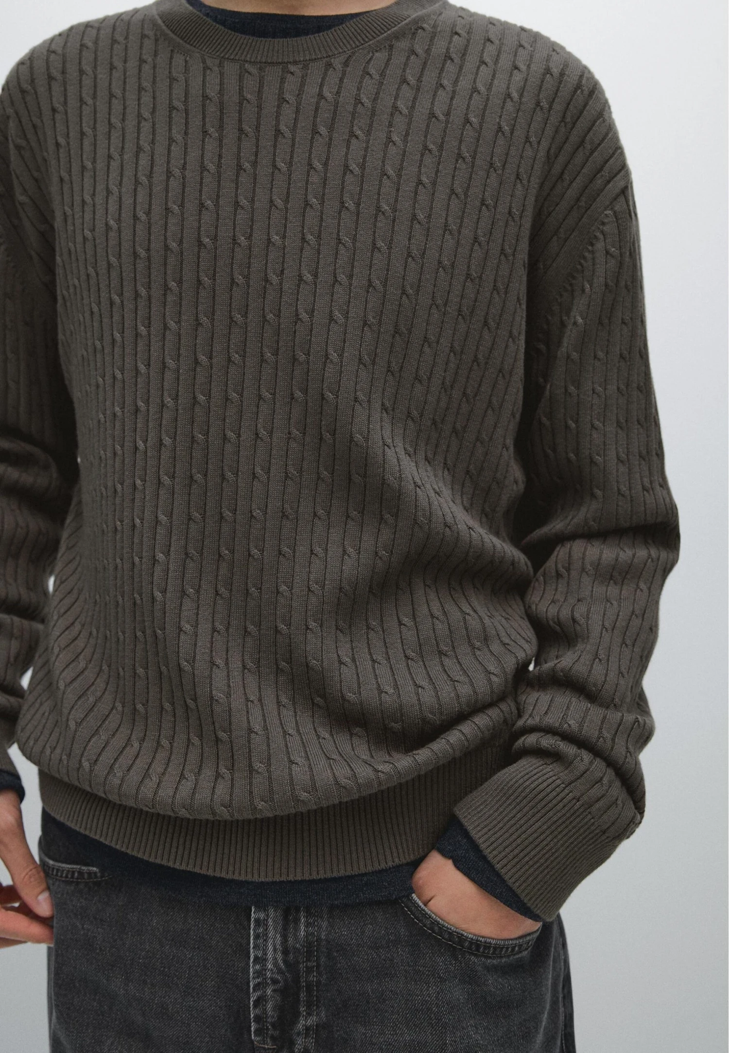 Massimo Dutti CABLE-KNIT CREW NECK - Jumper - Mottled Green 7 Massimo Dutti CABLE-KNIT CREW NECK - Jumper - Mottled Green - Image 5