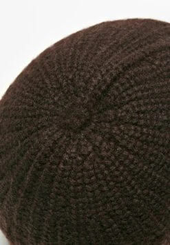 Massimo Dutti Beanie - Dark Brown -Massimo Dutti Shop 8959bf31788b44c2852547f1d2231a4c