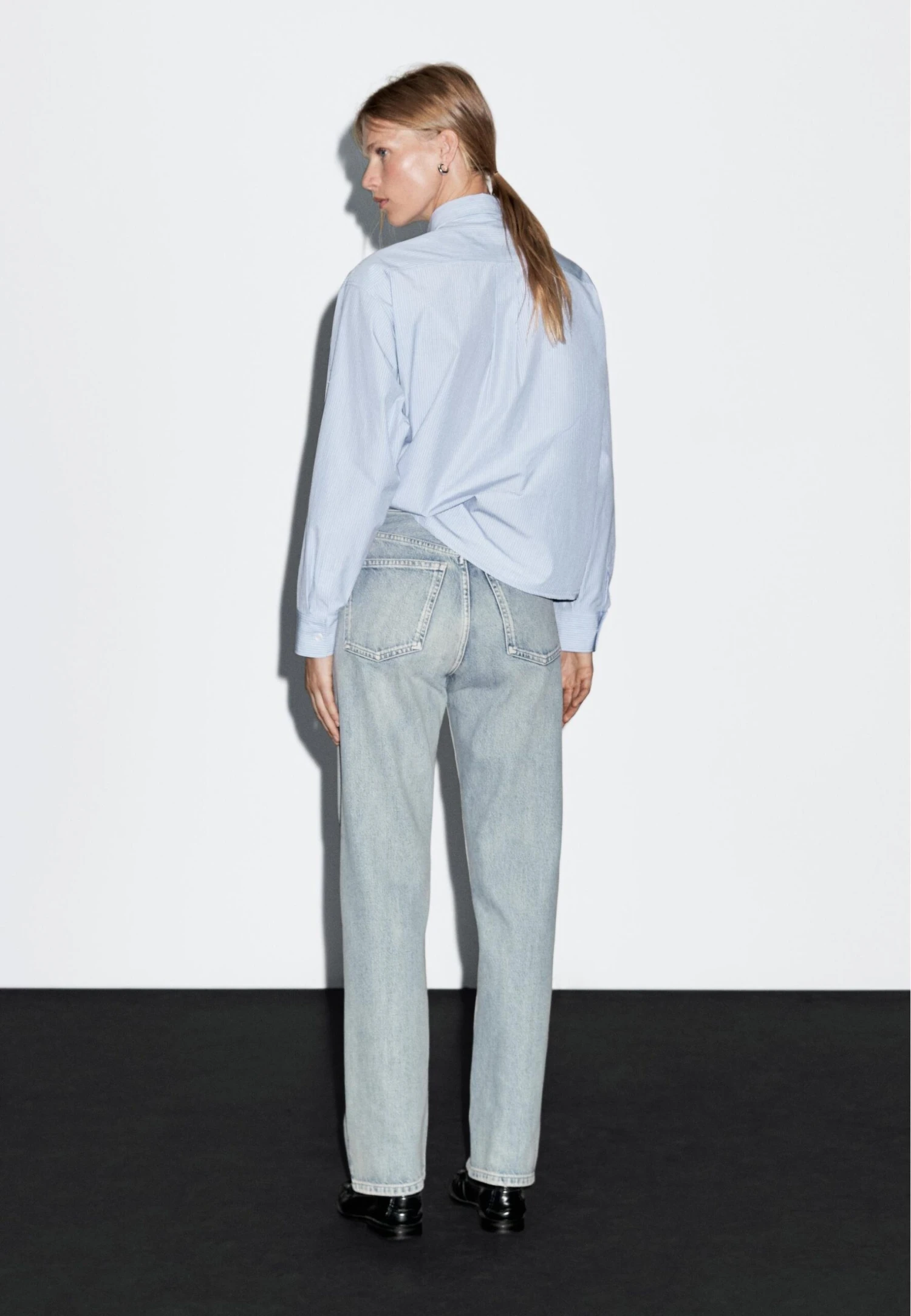 Massimo Dutti HIGH-WAIST STRAIGHT-LEG - Straight Leg Jeans - Light Blue 5 Massimo Dutti HIGH-WAIST STRAIGHT-LEG - Straight Leg Jeans - Light Blue - Image 3