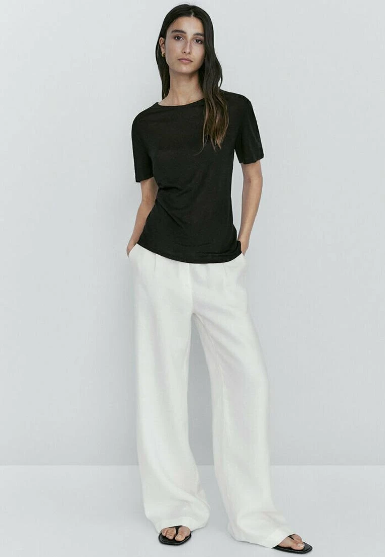 Massimo Dutti Short Sleeve- Basic T-Shirt - Black 7 Massimo Dutti Short Sleeve- Basic T-Shirt - Black - Image 5