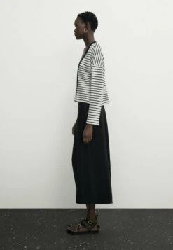 Massimo Dutti Textured Striped - Cardigan - White -Massimo Dutti Shop 89f10a4ca1b048e88fb068e6819d4bd8