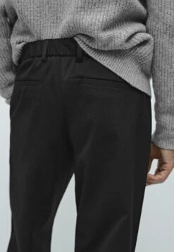 Massimo Dutti JOGGER FIT - Trousers - Black -Massimo Dutti Shop 8a654e6b0bd1473bb684fddd0892b547