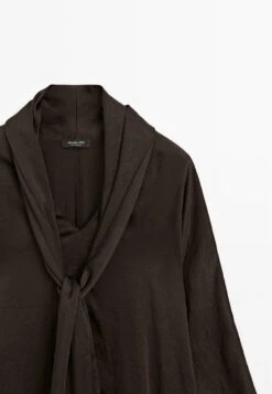 Massimo Dutti LONG FLOWING GARMENT WITH TIED NECK - Blouse - Dark Brown 21 Massimo Dutti LONG FLOWING GARMENT WITH TIED NECK - Blouse - Dark Brown -Massimo Dutti Shop 8ad3f1669f6e43adaa4b0647c14461d2