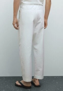 Massimo Dutti BALLOON FIT WITH DOUBLE DARTS - Trousers - White -Massimo Dutti Shop 8ba0b3217c7445fe8527679598c11c42