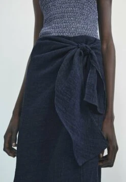 Massimo Dutti Waffle Midi - Wrap Skirt - Blue 15 Massimo Dutti Waffle Midi - Wrap Skirt - Blue -Massimo Dutti Shop 8bfa240f117745f591997c4ee12944aa