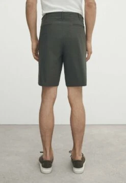 Massimo Dutti Bermuda With Dyed Thread - Shorts - Green -Massimo Dutti Shop 8c0760b8f82a49a3a7f0c630172cef07