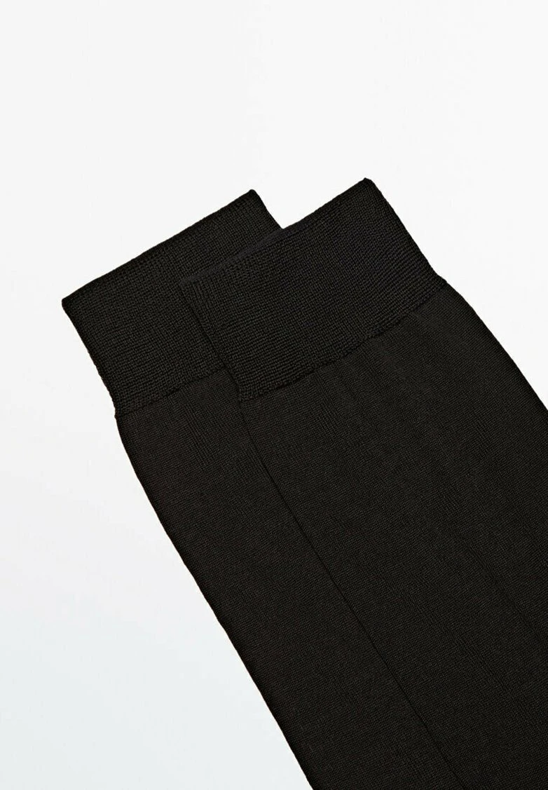 Massimo Dutti Plain Scottish- Socks - Black 4 Massimo Dutti Plain Scottish- Socks - Black - Image 2
