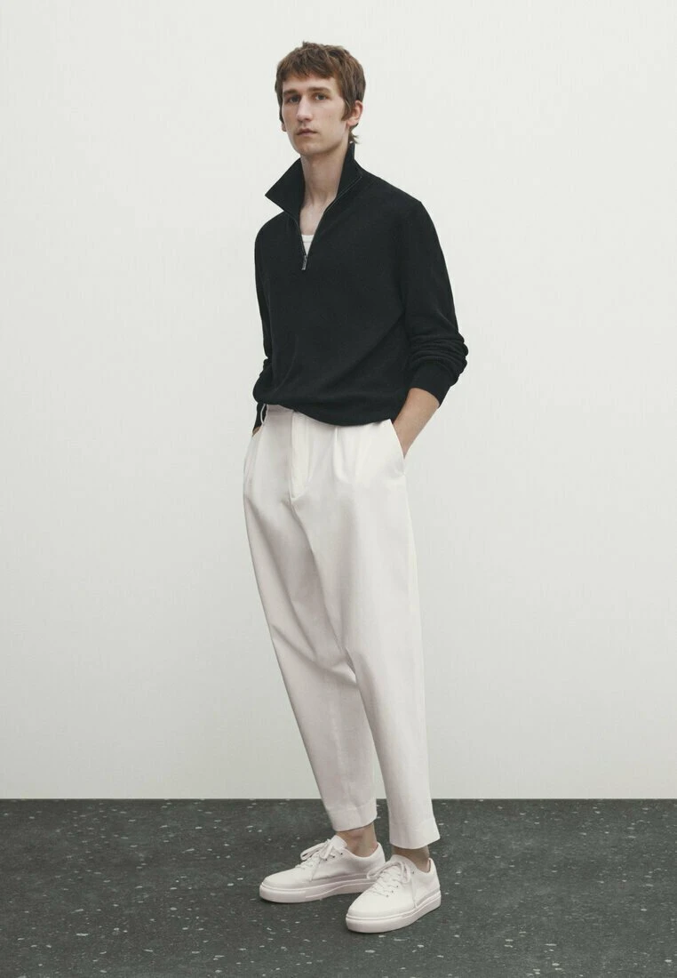 Massimo Dutti Textured Mock Neck With Zip - Jumper - Black 6 Massimo Dutti Textured Mock Neck With Zip - Jumper - Black - Image 4