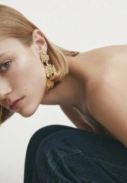 Massimo Dutti Rough Long - Earrings - Gold Coloured