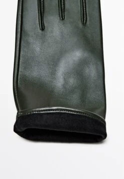 Massimo Dutti Gloves - Mottled Dark Green -Massimo Dutti Shop 91420443a1fc4546a76e8e24526d0a79