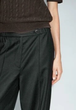 Massimo Dutti BARREL FIT WITH ELASTICATED WAISTBAND - Trousers - Black -Massimo Dutti Shop 92bea326c35b49fe91238412450c4df5