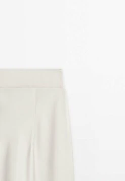 Massimo Dutti Studio - Long Flowing - Maxi Skirt -Massimo Dutti Shop 92d73c2839bd4fbfbd6de931bbb7cc83