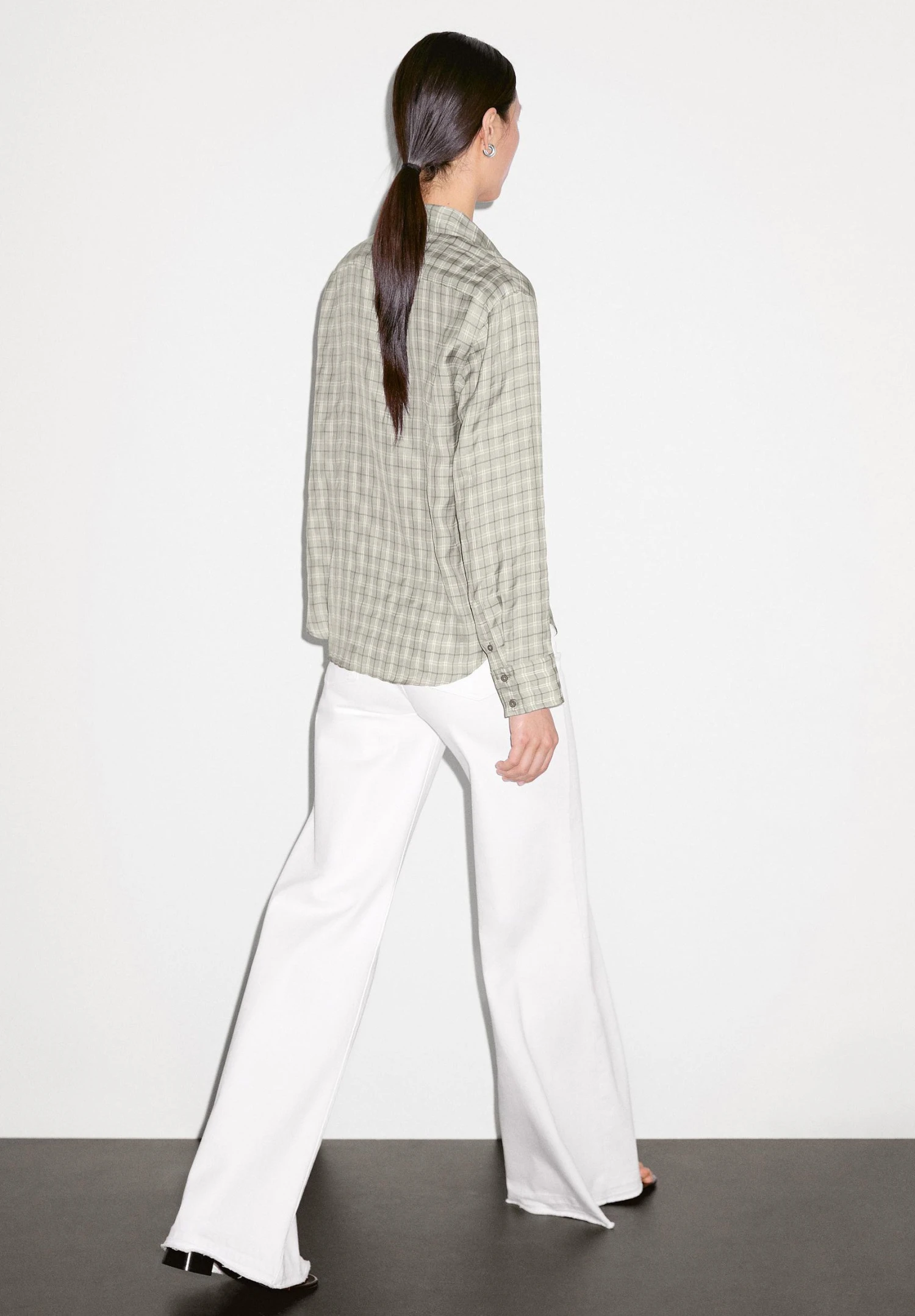 Massimo Dutti FLOWING CHECK GARMENT - Button-down Blouse - Grey 6 Massimo Dutti FLOWING CHECK GARMENT - Button-down Blouse - Grey - Image 4