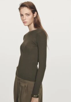Massimo Dutti Long Sleeved Top - Dark Green -Massimo Dutti Shop 94e9deca889c4a2e8f5b6498bb68a95e