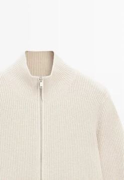 Massimo Dutti ZIP-UP WITH BUTTONS - Cardigan - Beige -Massimo Dutti Shop 95196216af654693a2583475203ace4d