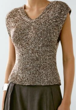 Massimo Dutti MOULINÉ V-NECK - Top - Dark Brown -Massimo Dutti Shop 95c9400ca40d4d31b4e196a2446da90f