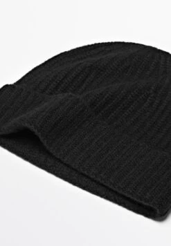 Massimo Dutti Beanie - Bordeaux -Massimo Dutti Shop 960f8787eac34b3aa346b114f85256d6