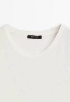 Massimo Dutti SHORT SLEEVE WITH TRIM DETAILS - Basic T-shirt - WHITE 18 Massimo Dutti SHORT SLEEVE WITH TRIM DETAILS - Basic T-shirt - WHITE -Massimo Dutti Shop 9620d7d58980468b83f7befab1df1172