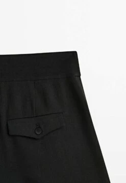 Massimo Dutti Bermuda With Darts - Shorts -Massimo Dutti Shop 96b2780a6d2a40baa2d1776c6752941f