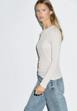 Massimo Dutti WITH NECKLINE - Long Sleeved Top - White -Massimo Dutti Shop 9786d84d19d945a5a5ecd54ad78cd6de