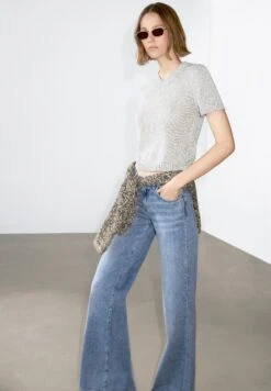 Massimo Dutti V-NECK SHORT SLEEVE WITH FABRIC DETAIL - Jumper - Grey -Massimo Dutti Shop 980cee4d8ce84f1e9fcd0986f5907db0