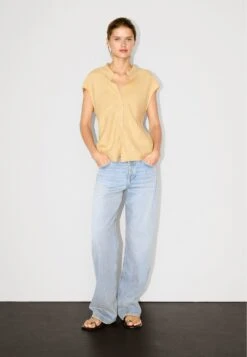 Massimo Dutti FLOWING OPEN NECK - Blouse - Beige 15 Massimo Dutti FLOWING OPEN NECK - Blouse - Beige -Massimo Dutti Shop 991ddc6dfad745bb9d6927d85fd1feed