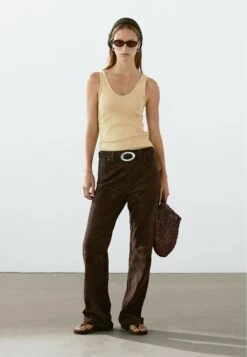 Massimo Dutti RIBBED STRAPPY SLEEVELESS - Top - Camel -Massimo Dutti Shop 9a3e398fa5174fd79339e1fd18f240c1