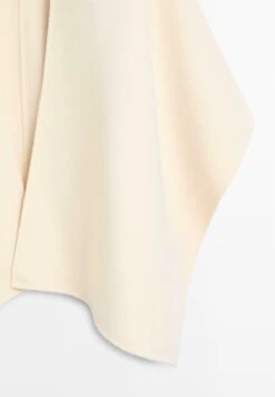 Massimo Dutti TEXTURE - Cape - White -Massimo Dutti Shop 9b24c012c0f2408e93aed2f32329482f