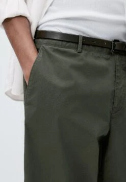 Massimo Dutti Micro-Twill Bermuda- Shorts - Khaki -Massimo Dutti Shop 9b30c54bcc7e4d03baa08c9fd1629d60