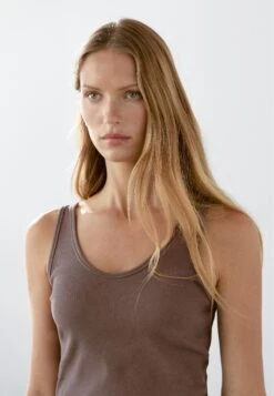 Massimo Dutti RIBBED STRAPPY SLEEVELESS - Top - Brown -Massimo Dutti Shop 9b4c60c386f7406f868a9d943a201167