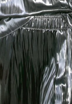 Massimo Dutti FLOWING METALLIC WITH GATHERED DETAIL - Trousers - Silver 15 Massimo Dutti FLOWING METALLIC WITH GATHERED DETAIL - Trousers - Silver -Massimo Dutti Shop 9b8a5b71efd342048dccf2ee5ed85d04