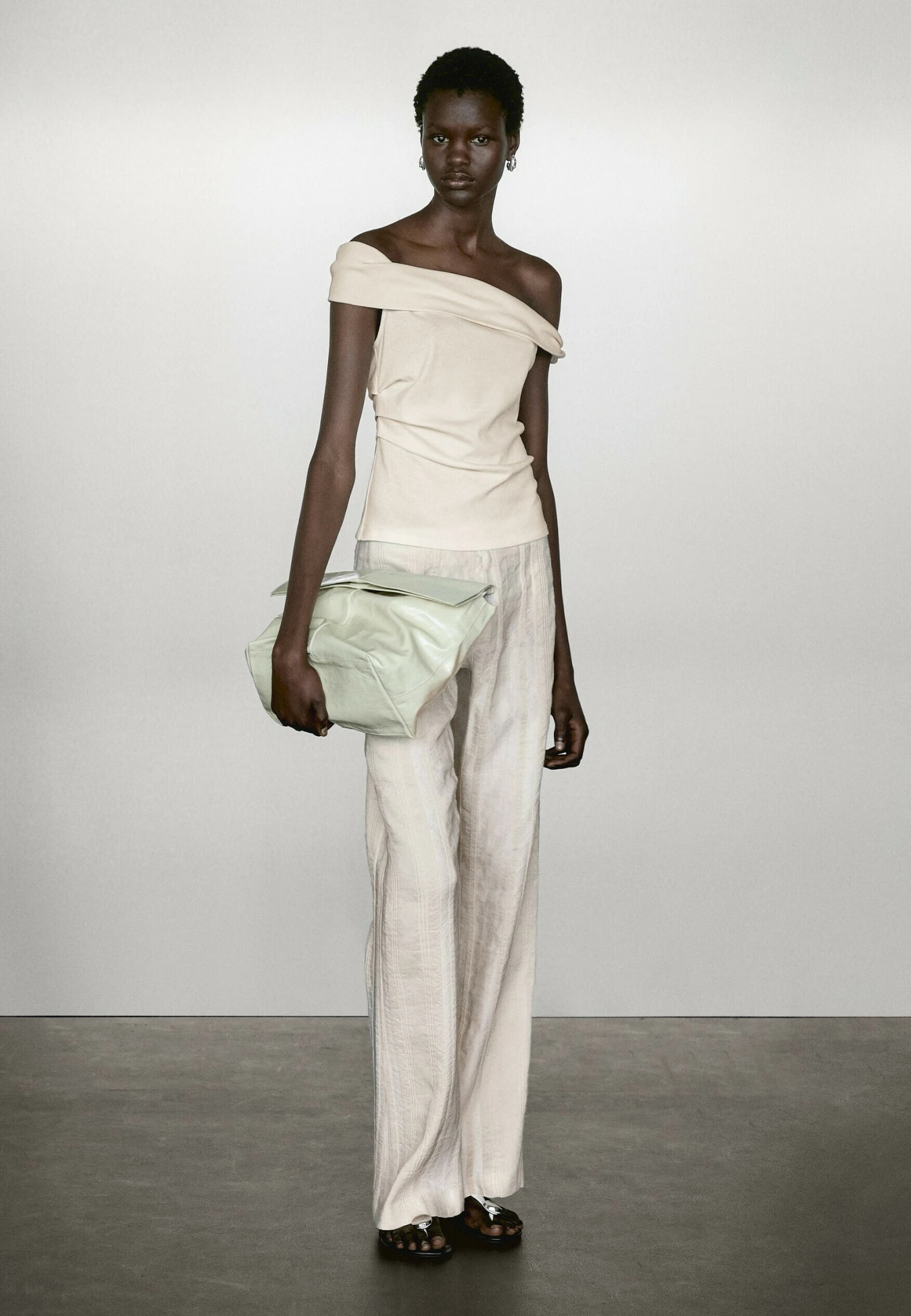 Massimo Dutti DRAPED STRAPLESS NECKLINE - Top - White 3 Massimo Dutti DRAPED STRAPLESS NECKLINE - Top - White