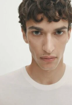 Massimo Dutti Crew Neck - Jumper - Beige -Massimo Dutti Shop 9bb070312c024d0a864d8616b95253fa