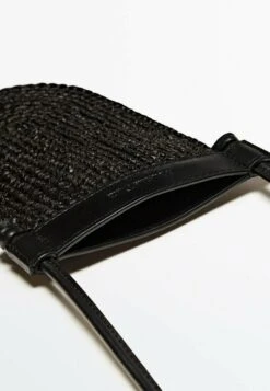 Massimo Dutti With Handle - Phone Case - Black -Massimo Dutti Shop 9bbc74d769e44c3993e32455a97408ae