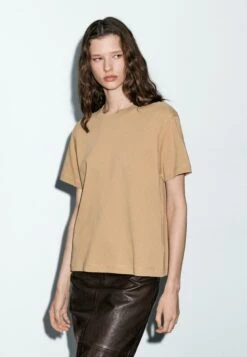 Massimo Dutti CREW NECK WITH SHORT SLEEVES - Basic T-shirt - Camel