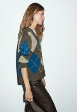 Massimo Dutti ARGYLE V-NECK - Jumper - Dark Blue -Massimo Dutti Shop 9c675bd029f54a2aa6fe016c93577380