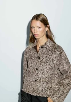 Massimo Dutti SHORT - Short Coat - Brown 14 Massimo Dutti SHORT - Short Coat - Brown -Massimo Dutti Shop 9cbb6698cd224904b0f187da2d6b170a