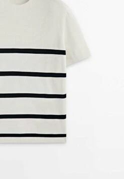 Massimo Dutti Stripe Textured - Print T-Shirt - Beige -Massimo Dutti Shop 9ceb93c5d84f49ba958887c5b3f1084f