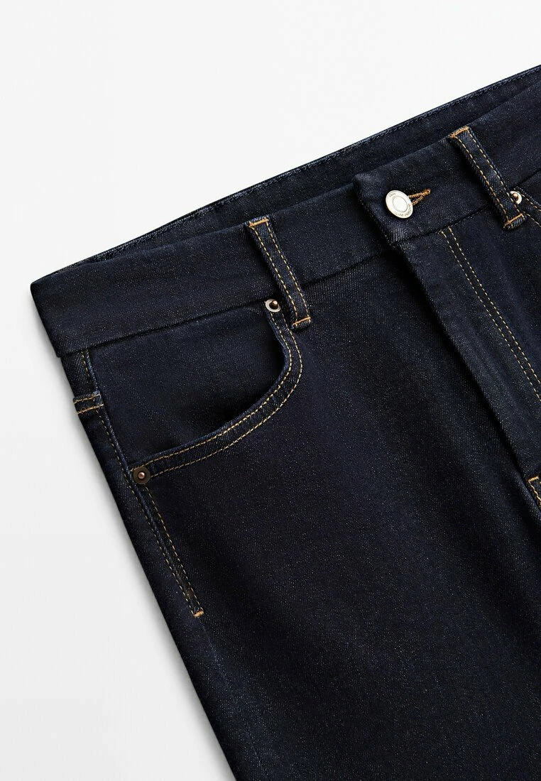 Massimo Dutti Flare Fit Rinse Wash High-Waist- Flared Jeans - Blue 10 Massimo Dutti Flare Fit Rinse Wash High-Waist- Flared Jeans - Blue - Image 8