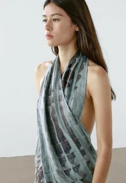 Massimo Dutti PRINT FLOWING HALTER NECK - Top - Blue Grey -Massimo Dutti Shop 9d573382c7a143c8806aaebaedb93269